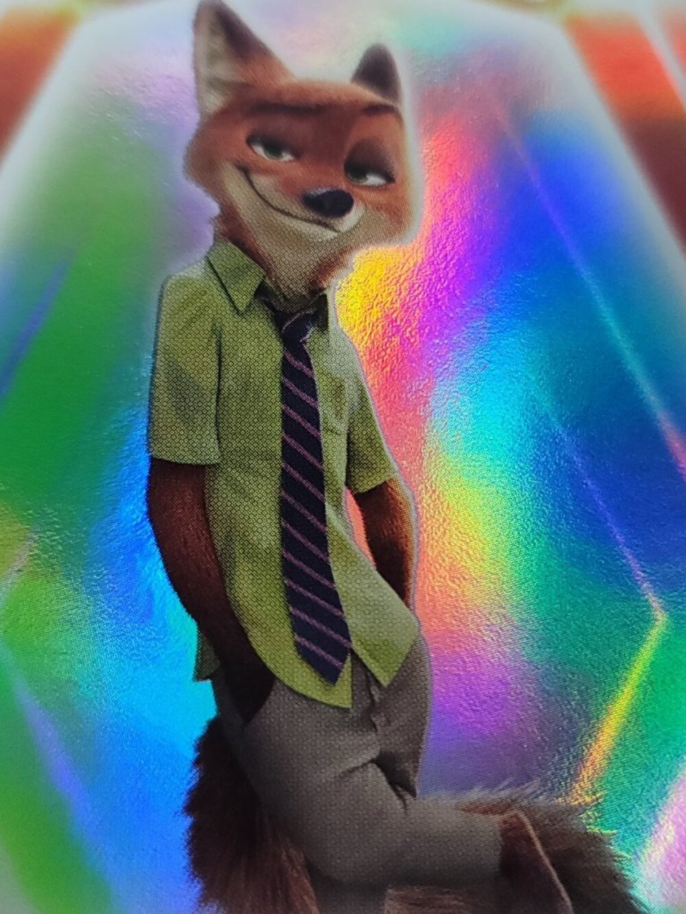 Nick Wilde Topps 2026 Disney Neon Holo Parallel Refractor Limited 065/150 - Picture 2 of 4